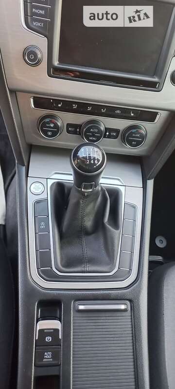 Універсал Volkswagen Passat 2017 в Володимирі