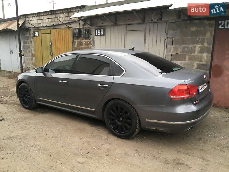 Седан Volkswagen Passat 2014 в Киеве