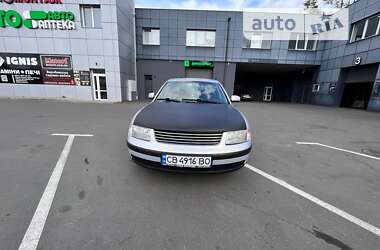 Седан Volkswagen Passat 1999 в Буче