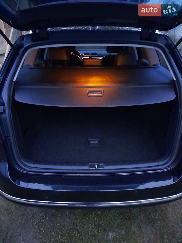 Універсал Volkswagen Passat 2011 в Дубровиці