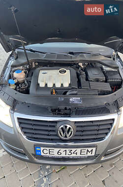 Універсал Volkswagen Passat 2005 в 