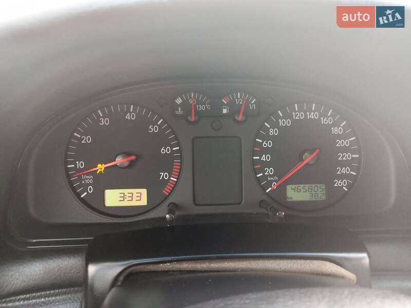 Седан Volkswagen Passat 1999 в Києві