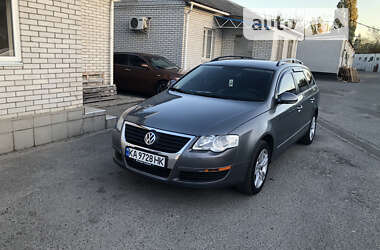 Универсал Volkswagen Passat 2006 в Киеве