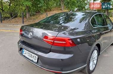 Седан Volkswagen Passat 2018 в 