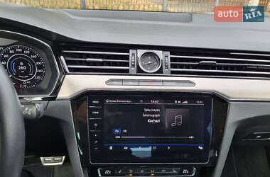 Седан Volkswagen Passat 2018 в 