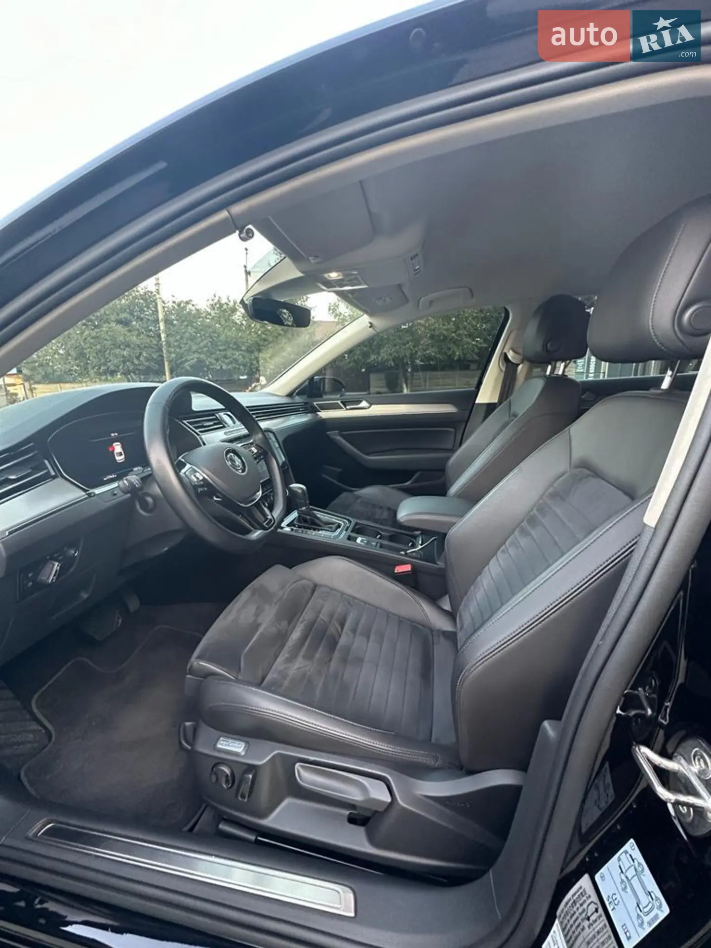 2019 Volkswagen Passat - мініатюра 23
