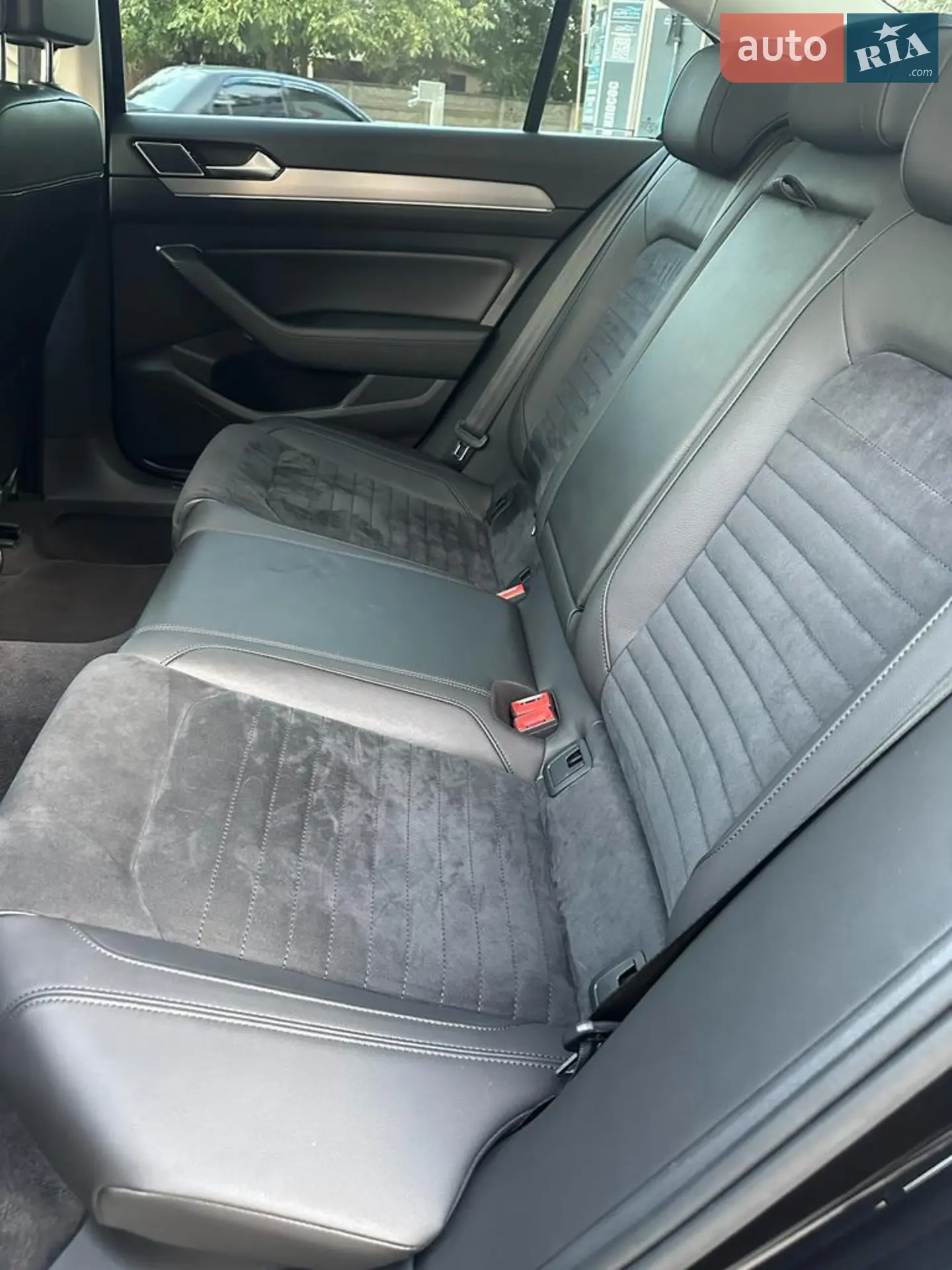 2019 Volkswagen Passat - мініатюра 19