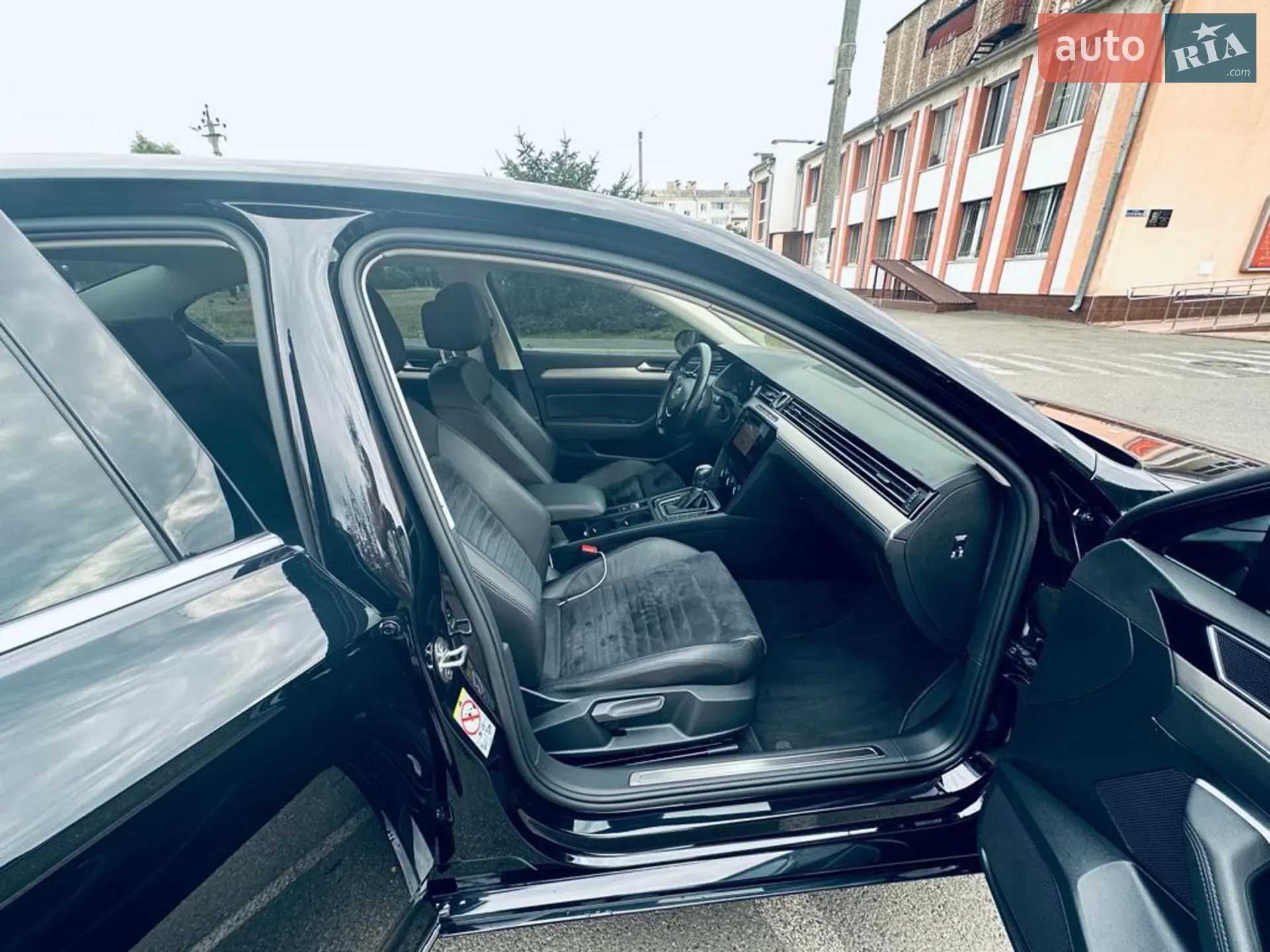 2019 Volkswagen Passat - мініатюра 28
