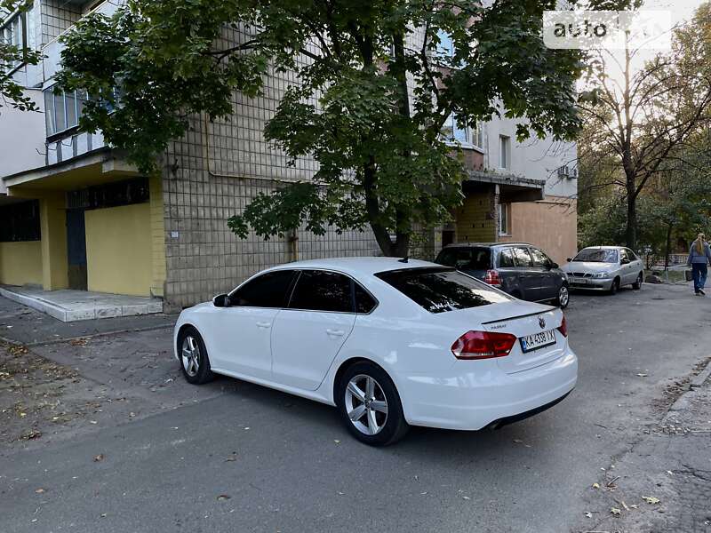 Седан Volkswagen Passat 2015 в Киеве