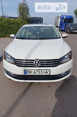 Седан Volkswagen Passat 2014 в Славуте