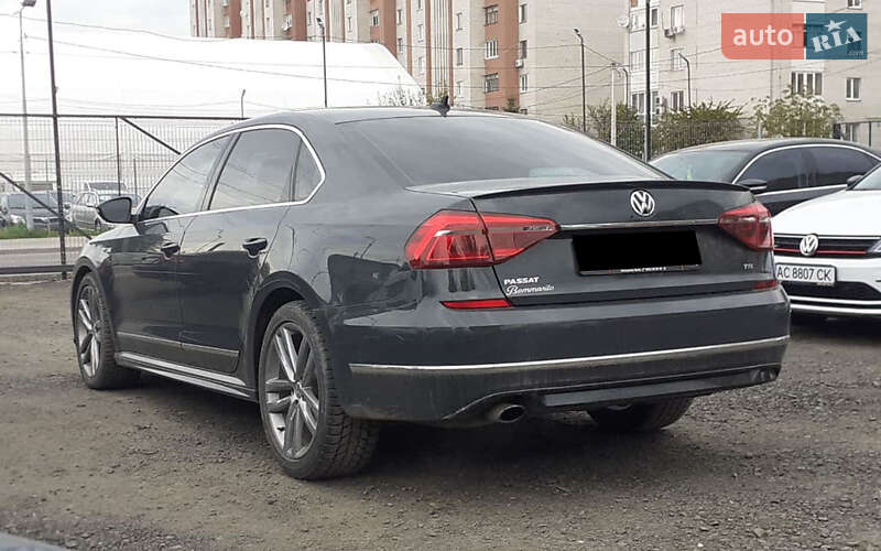 Седан Volkswagen Passat 2017 в Ужгороде