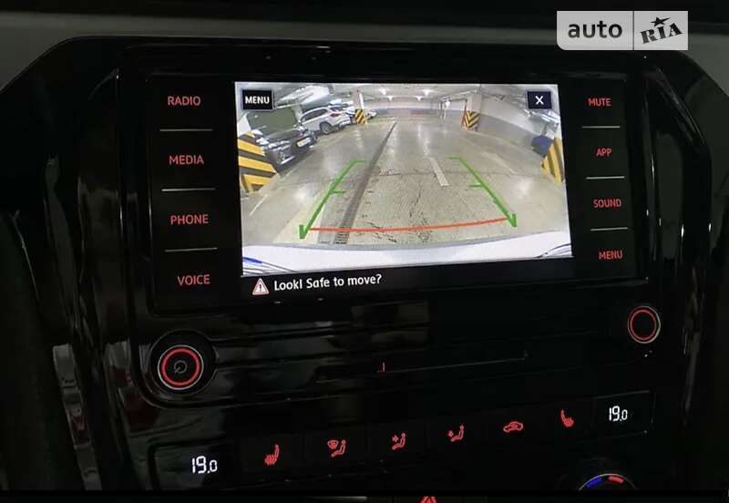 Седан Volkswagen Passat 2020 в Киеве