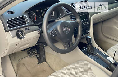 Седан Volkswagen Passat 2014 в 