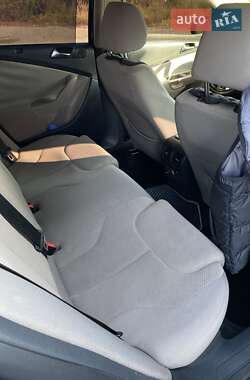 Седан Volkswagen Passat 2009 в 