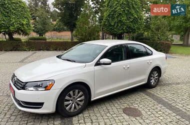 Седан Volkswagen Passat 2015 в 