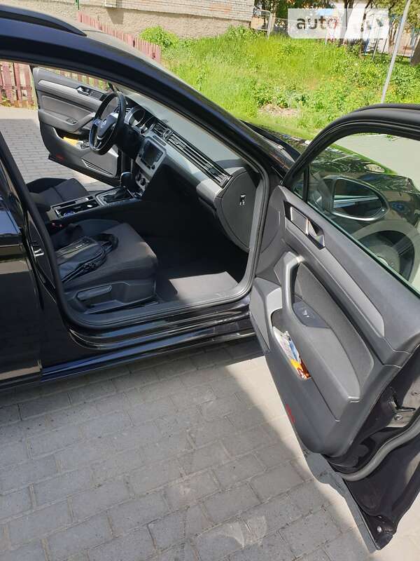 Универсал Volkswagen Passat 2016 в Стрые фото 5 Универсал Volkswagen Passat 2016 в Стрые