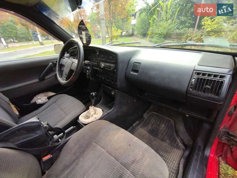 Універсал Volkswagen Passat 1989 в Подільську