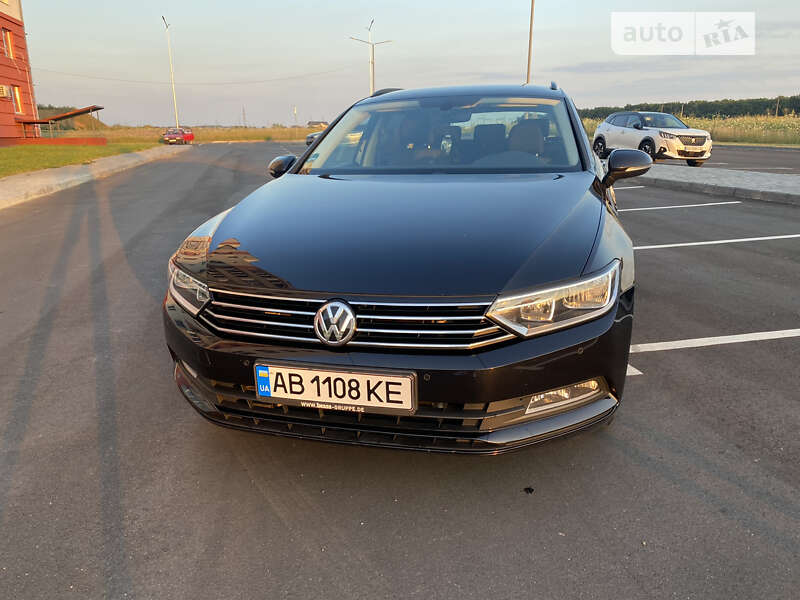 Універсал Volkswagen Passat 2016 в Вінниці