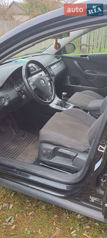 Универсал Volkswagen Passat 2006 в Чернигове