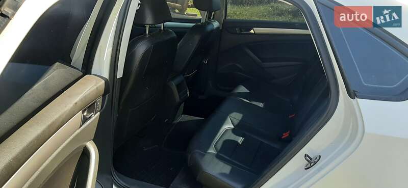 Седан Volkswagen Passat 2014 в Полтаві