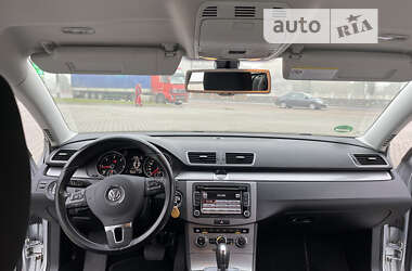 Универсал Volkswagen Passat 2012 в Житомире