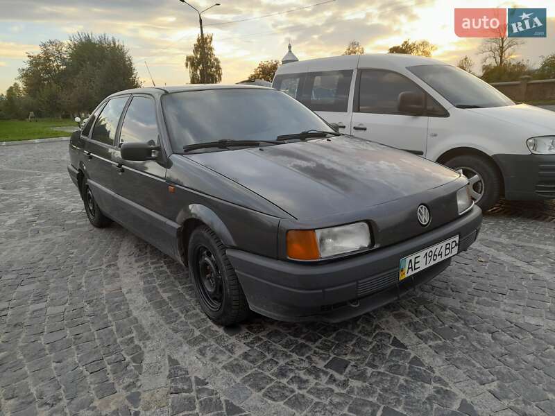 Volkswagen Passat 1990