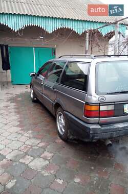 Универсал Volkswagen Passat 1992 в Килии