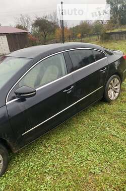 Купе Volkswagen Passat 2009 в Хусте