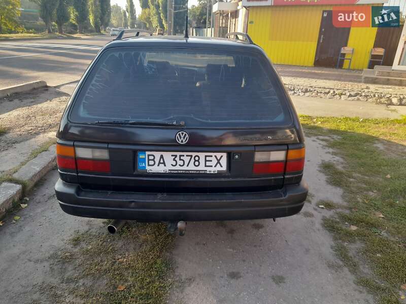 Универсал Volkswagen Passat 1993 в Кропивницком