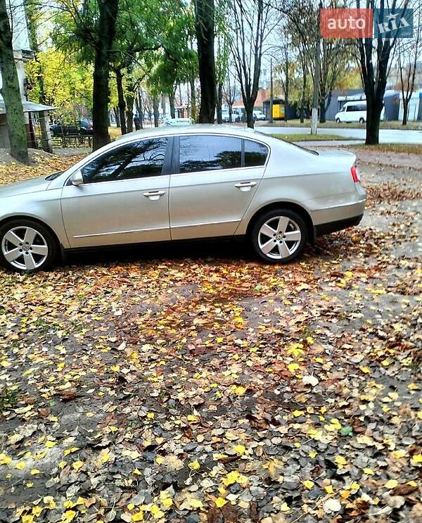 Седан Volkswagen Passat 2007 в Кременчуці