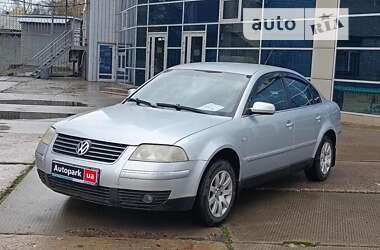 Седан Volkswagen Passat 2002 в Харкові