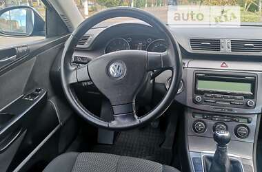 Универсал Volkswagen Passat 2009 в Калуше