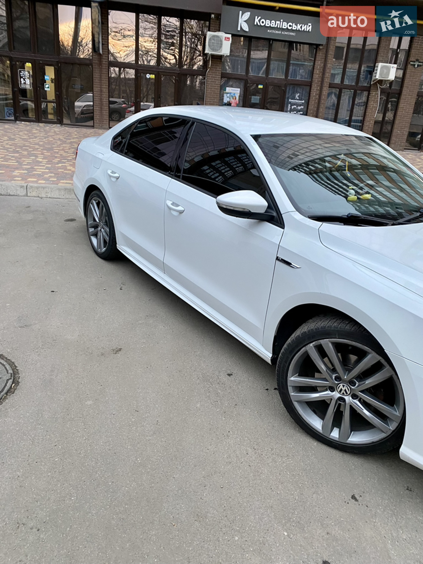 2017 Volkswagen Passat - мініатюра 21