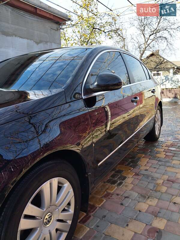Седан Volkswagen Passat 2006 в Первомайске