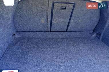 Седан Volkswagen Passat 2010 в Киеве