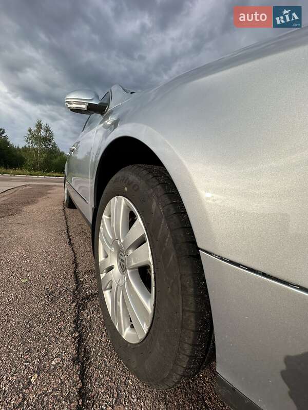 Седан Volkswagen Passat 2007 в Житомире