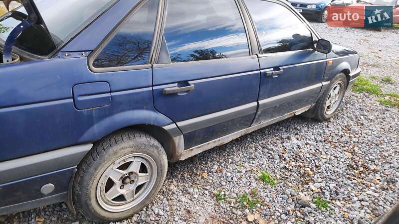 Седан Volkswagen Passat 1991 в Запоріжжі