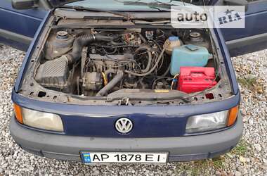 Седан Volkswagen Passat 1991 в Запорожье