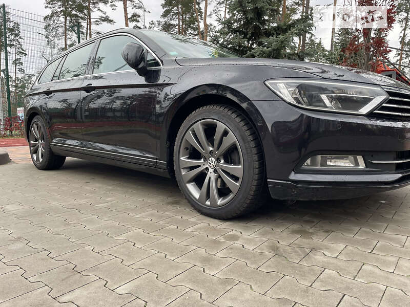 Универсал Volkswagen Passat 2016 в Киеве