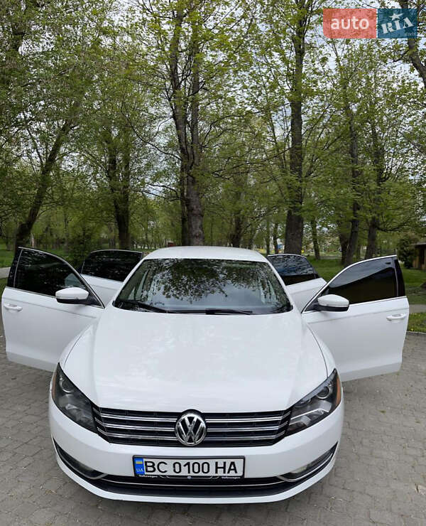 Седан Volkswagen Passat 2015 в Львове