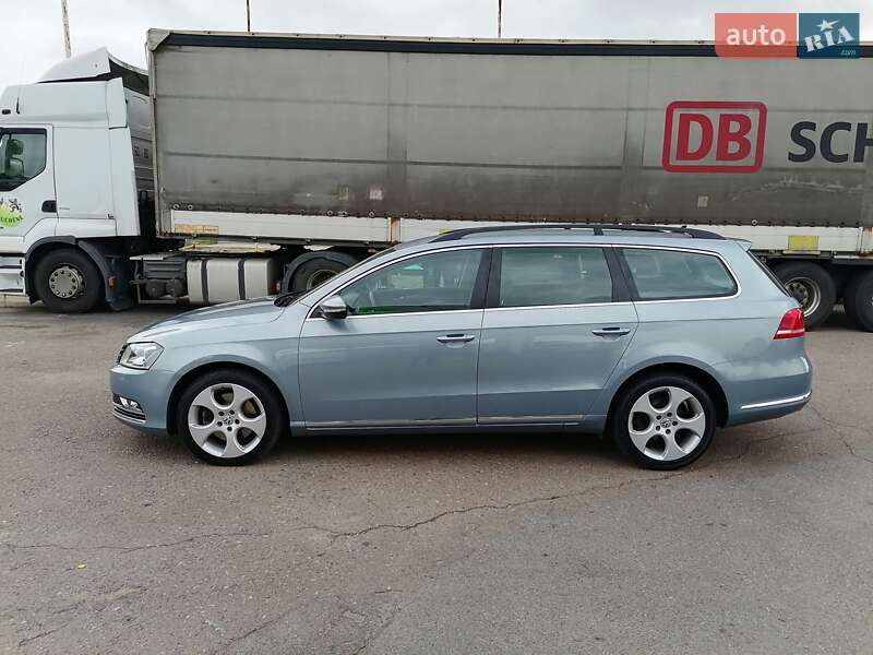Універсал Volkswagen Passat 2011 в Києві