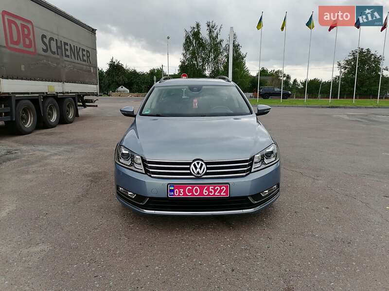 Універсал Volkswagen Passat 2011 в Києві