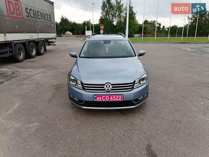 Універсал Volkswagen Passat 2011 в Києві