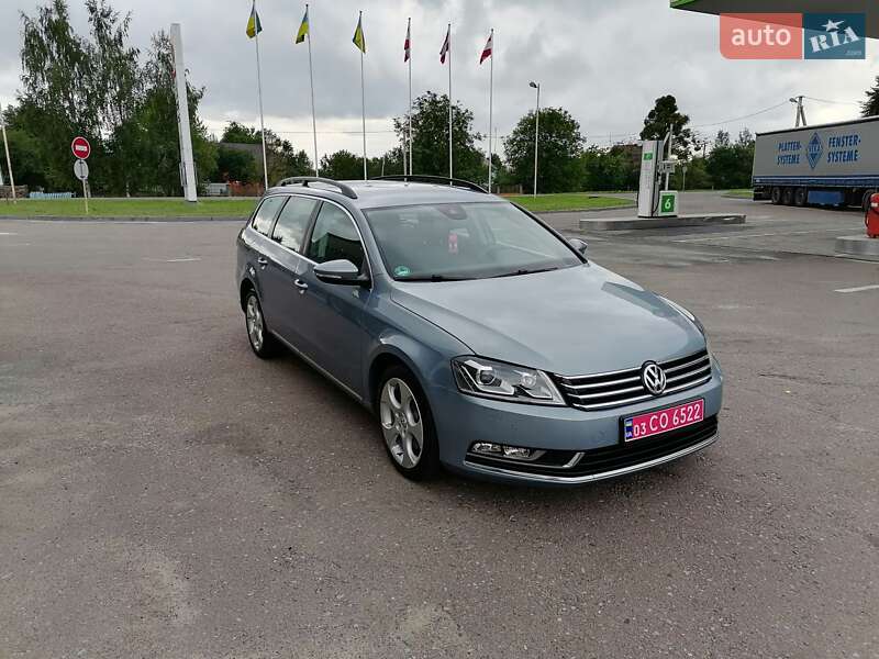 Універсал Volkswagen Passat 2011 в Києві