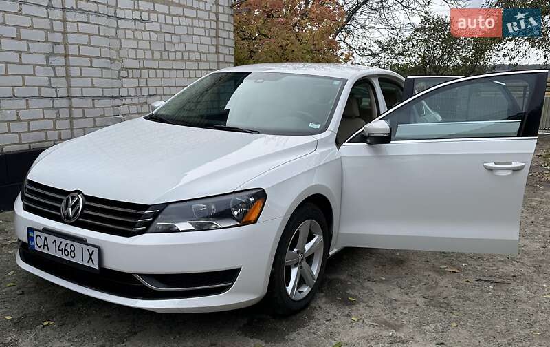 Седан Volkswagen Passat 2013 в Корсуне-Шевченковском фото 8 Седан Volkswagen Passat 2013 в Корсуне-Шевченковском