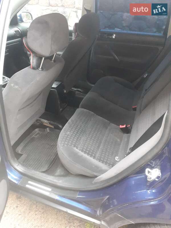 Универсал Volkswagen Passat 2001 в Прилуках