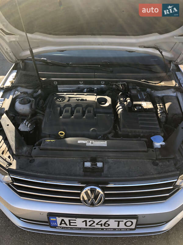 Универсал Volkswagen Passat 2018 в Кривом Роге фото 10 Универсал Volkswagen Passat 2018 в Кривом Роге