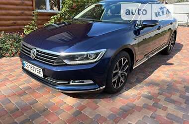 Седан Volkswagen Passat 2015 в Мені