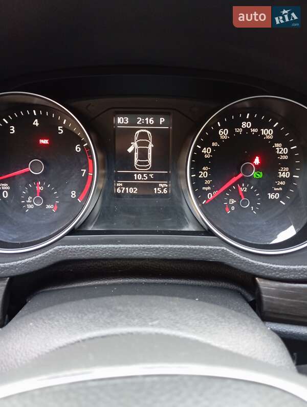 Седан Volkswagen Passat 2015 в Лозовой
