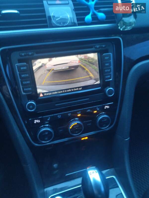 Седан Volkswagen Passat 2013 в Буске